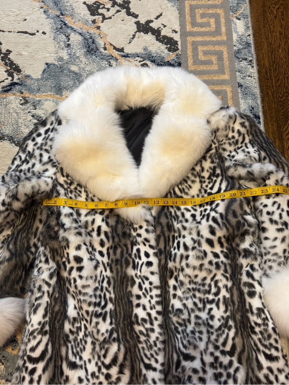 Luxury White & Black Leopard Print rabbit Fur Coat with White fox Collar - Picture 14 of 16